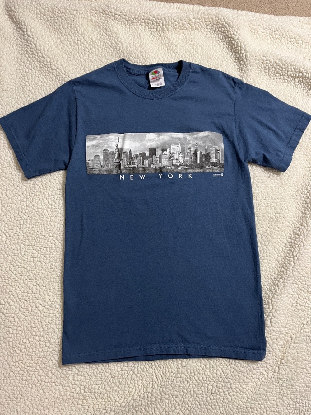 New York City Skyline Tee | Size Small | Unisex | Blue Graphic T-Shirt